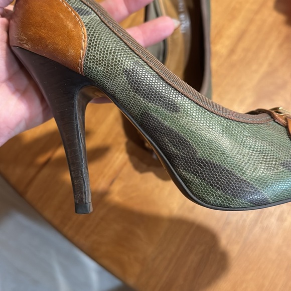 Gianni Bini Camo heels - Picture 4 of 7